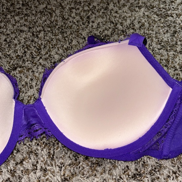 Purple Lace Victoria’s Secret Bra 36D - Picture 6 of 6